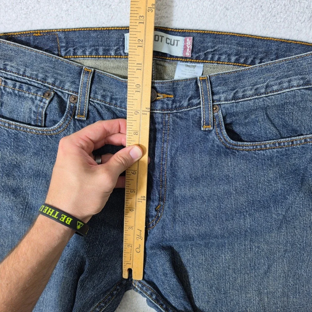 Vintage Levis 527 Mens 34/32 Jeans Blue Low Boot Cut Denim Classic Medium Wash